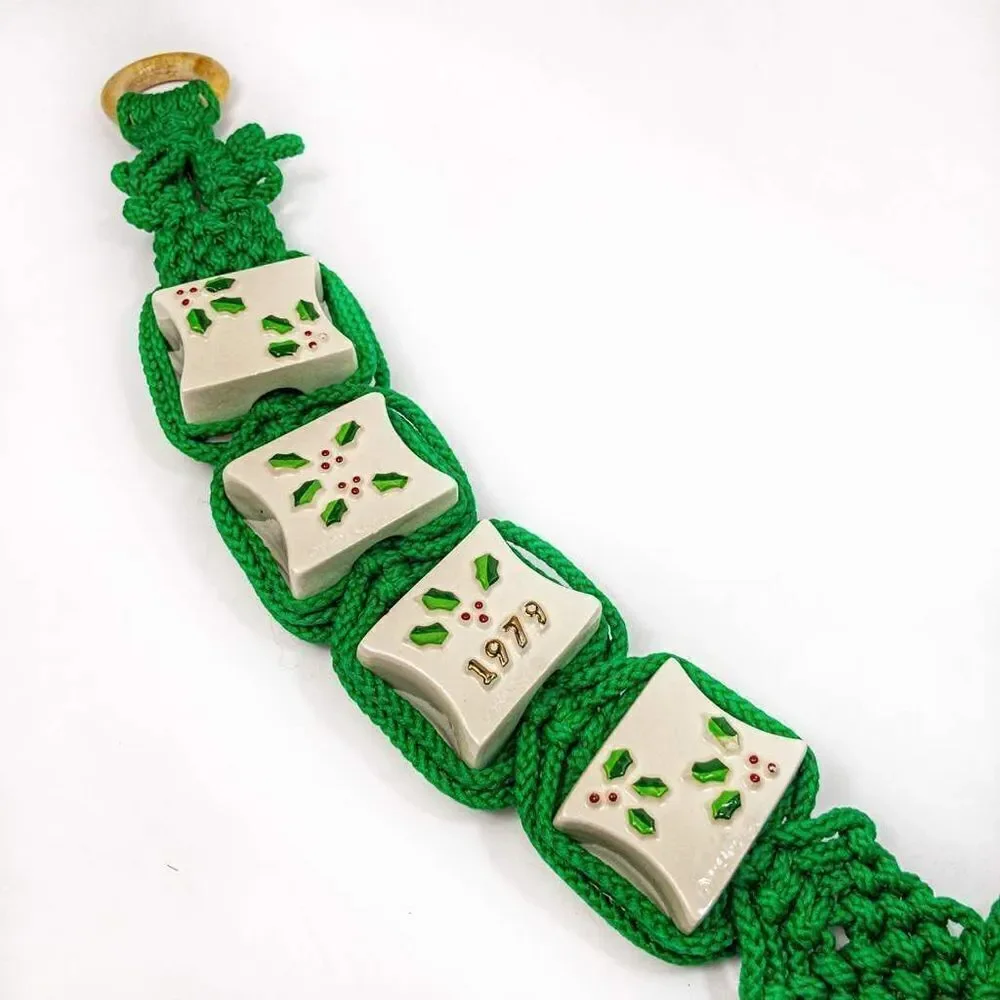VTG Holiday Noel Porcelain Macrame Bell Door Hanging 1979 O’Henry